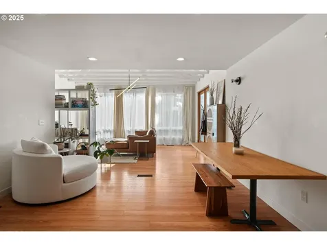 8629 NE Clackamas Street Portland OR 97220