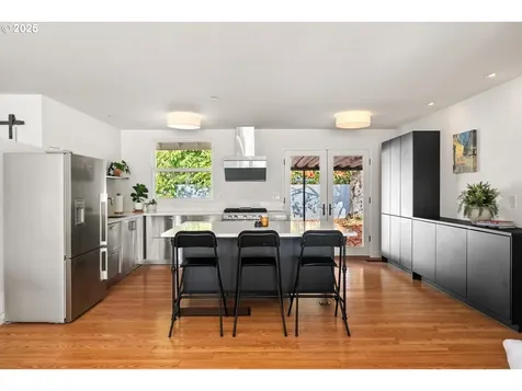 8629 NE Clackamas Street Portland OR 97220