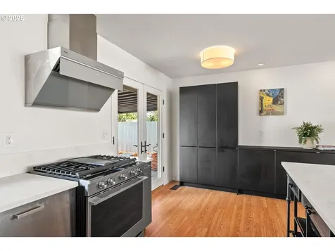 8629 NE Clackamas Street Portland OR 97220