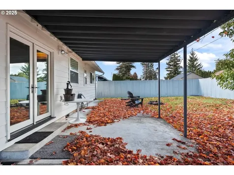 8629 NE Clackamas Street Portland OR 97220
