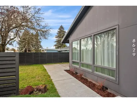 8629 NE Clackamas Street Portland OR 97220