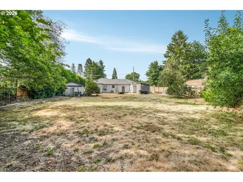 16523 SE Clinton Street Portland OR 97236