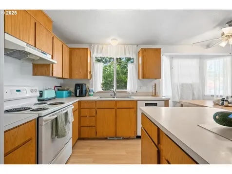 2839 14th Avenue Forest Grove OR 97116