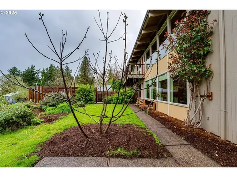 3240 Holiday Drive S Salem OR 97302