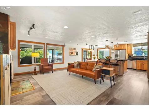 18761 SE El Camino Terrace Damascus OR 97089