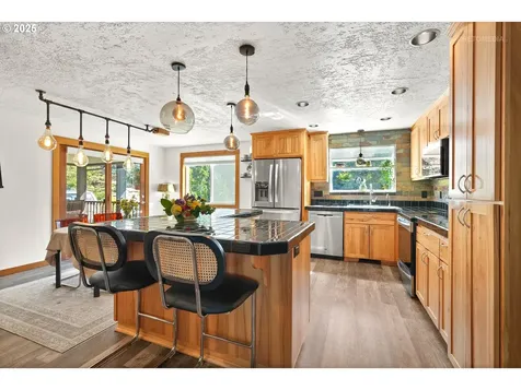 18761 SE El Camino Terrace Damascus OR 97089