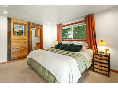 18761 SE El Camino Terrace Damascus OR 97089