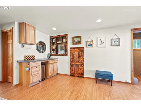18761 SE El Camino Terrace Damascus OR 97089