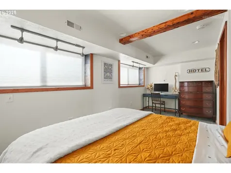 18761 SE El Camino Terrace Damascus OR 97089