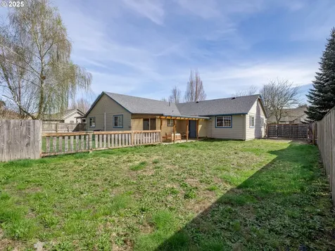 2341 NW Shadden Drive Mcminnville OR 97128