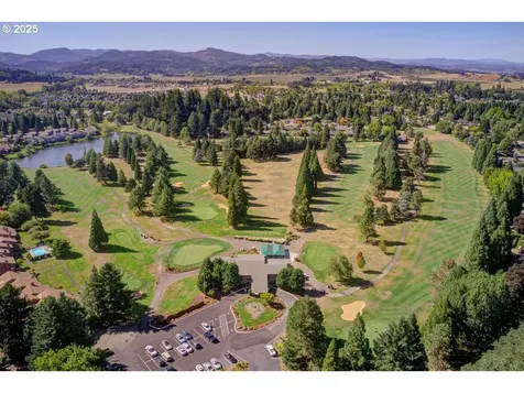 2341 NW Shadden Drive Mcminnville OR 97128