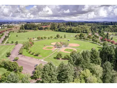 2341 NW Shadden Drive Mcminnville OR 97128