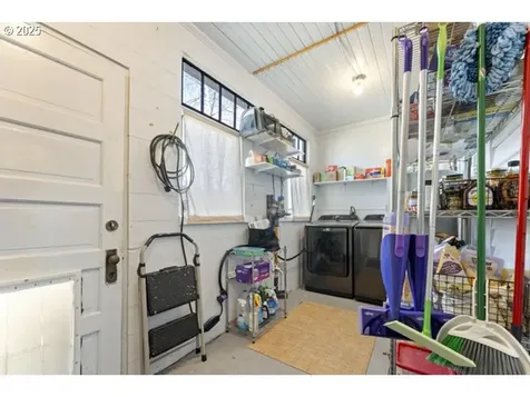 1508 Union Avenue North Bend OR 97459
