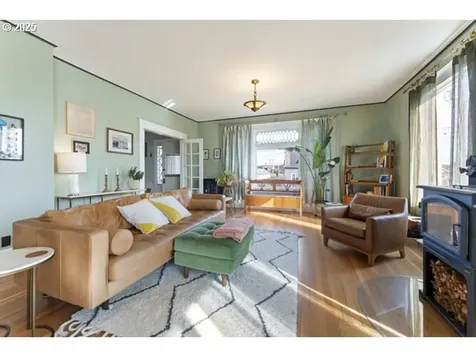 1508 Union Avenue North Bend OR 97459