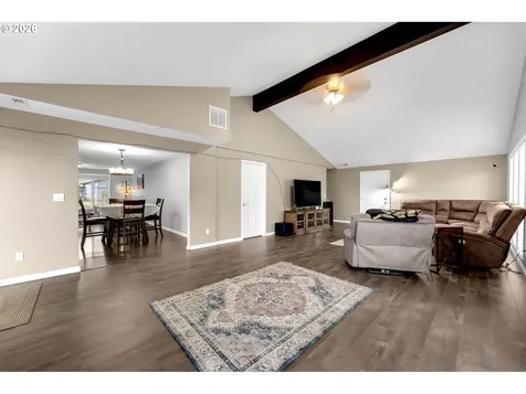 1535 SW 201st Avenue Beaverton OR 97003