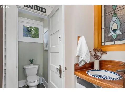 2361 SE 53rd Avenue Portland OR 97215