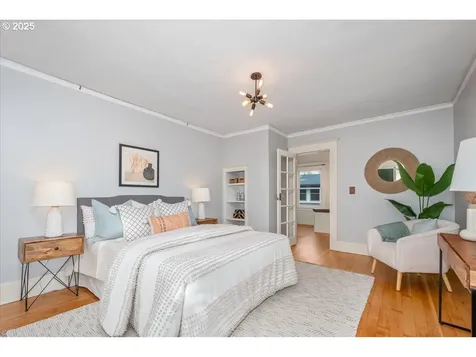 2361 SE 53rd Avenue Portland OR 97215
