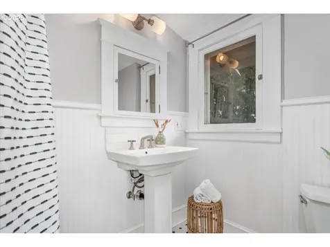 2361 SE 53rd Avenue Portland OR 97215