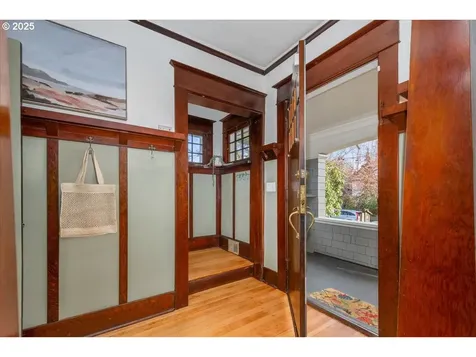 2361 SE 53rd Avenue Portland OR 97215