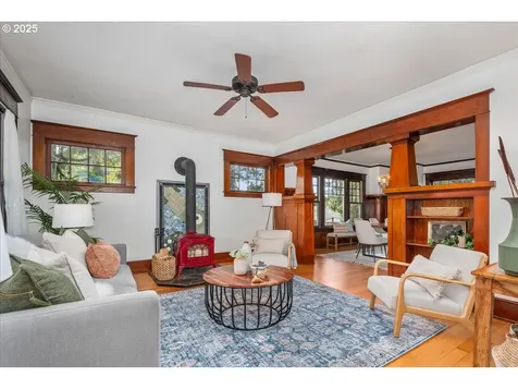 2361 SE 53rd Avenue Portland OR 97215