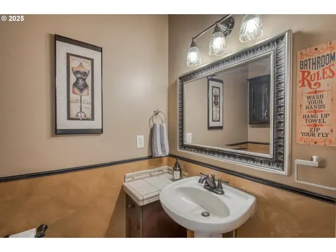 24150 NW Green Mountain Road Banks OR 97106