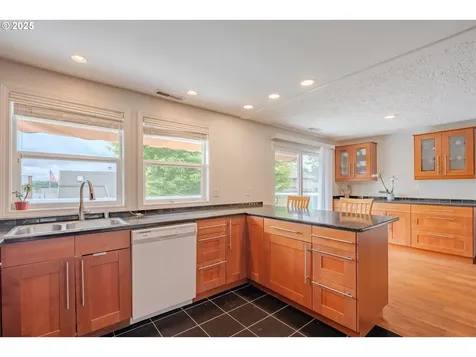 13708 SE 37th Street Vancouver WA 98683