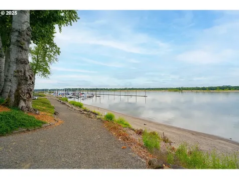 13708 SE 37th Street Vancouver WA 98683