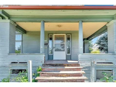 1515 SE Main Street Portland OR 97214