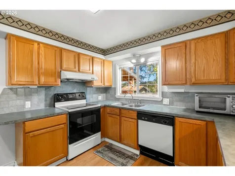 4925 SE 133rd Avenue Portland OR 97236