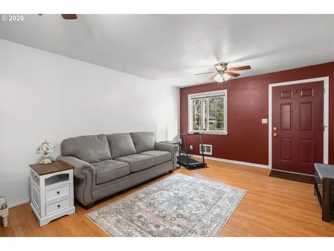 4925 SE 133rd Avenue Portland OR 97236