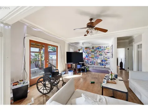 344 E 14th Avenue Eugene OR 97401