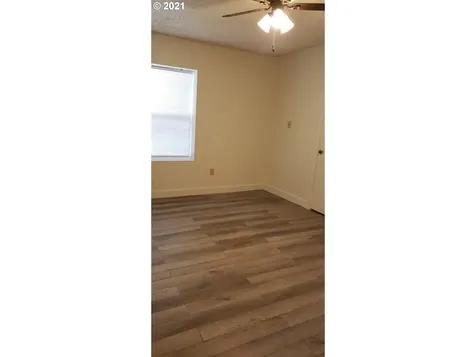 112 W 21st Street Vancouver WA 98660
