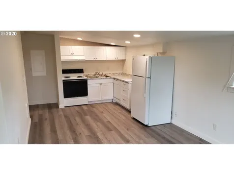 112 W 21st Street Vancouver WA 98660
