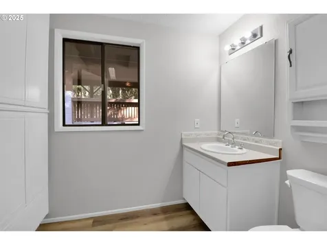 2757 Kismet Way Eugene OR 97405