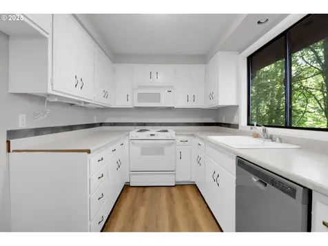 2757 Kismet Way Eugene OR 97405