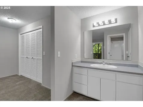 2757 Kismet Way Eugene OR 97405