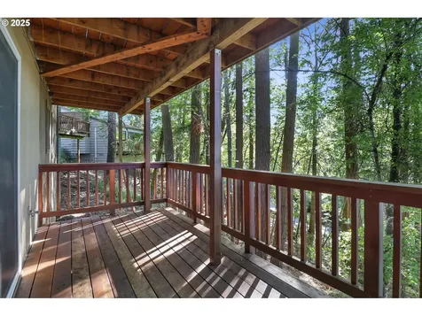 2757 Kismet Way Eugene OR 97405