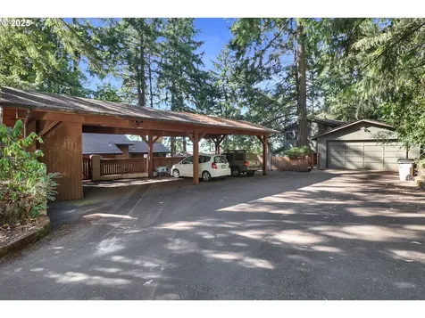 2757 Kismet Way Eugene OR 97405