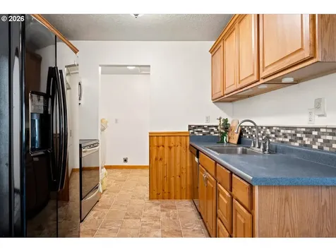 340 E Gloucester Street Gladstone OR 97027