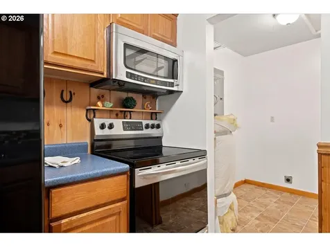 340 E Gloucester Street Gladstone OR 97027
