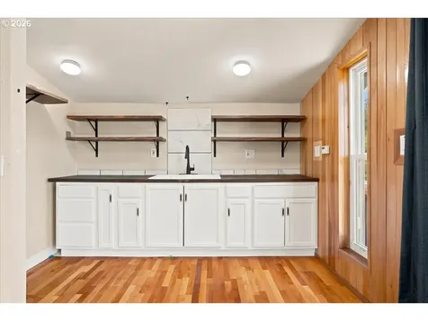 340 E Gloucester Street Gladstone OR 97027