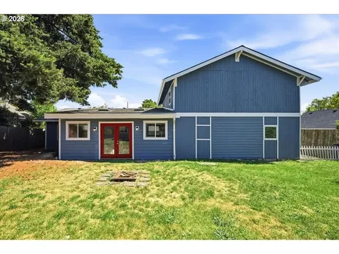 340 E Gloucester Street Gladstone OR 97027