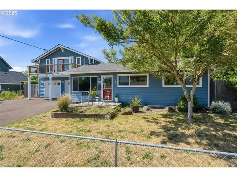 340 E Gloucester Street Gladstone OR 97027