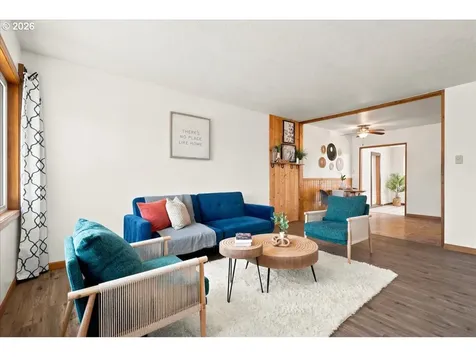 340 E Gloucester Street Gladstone OR 97027