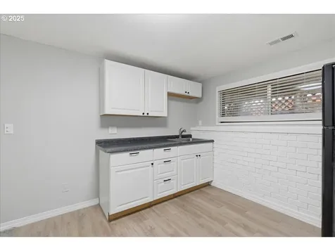 1371 NE Barnes Court Gresham OR 97030