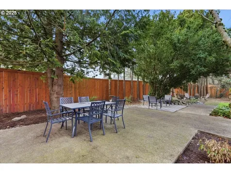 1371 NE Barnes Court Gresham OR 97030