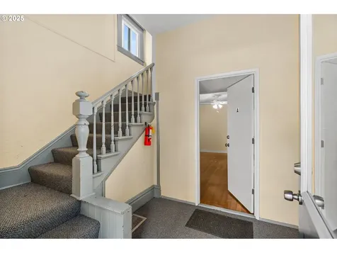 3236 SE Yamhill Street Portland OR 97214