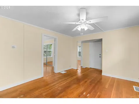 3236 SE Yamhill Street Portland OR 97214