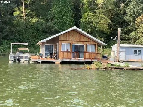 Siltcoos Lake Westlake OR 97493