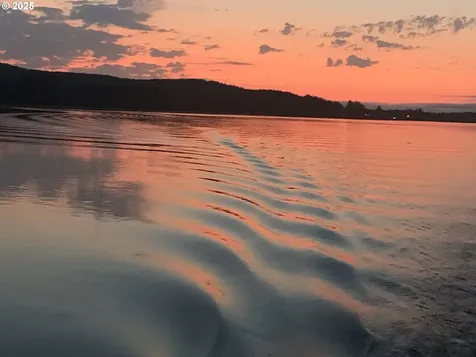 Siltcoos Lake Westlake OR 97493